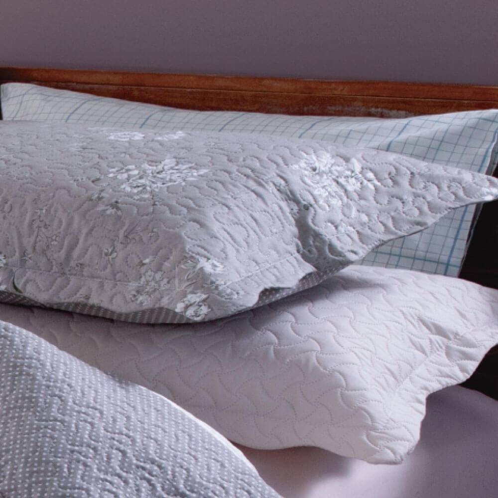 Kit 1 Cobre-leito Queen Bouti Microfibra Ultrasonic Estampada 2,40 x 2,60 m + 2 Porta-travesseiros - Bia