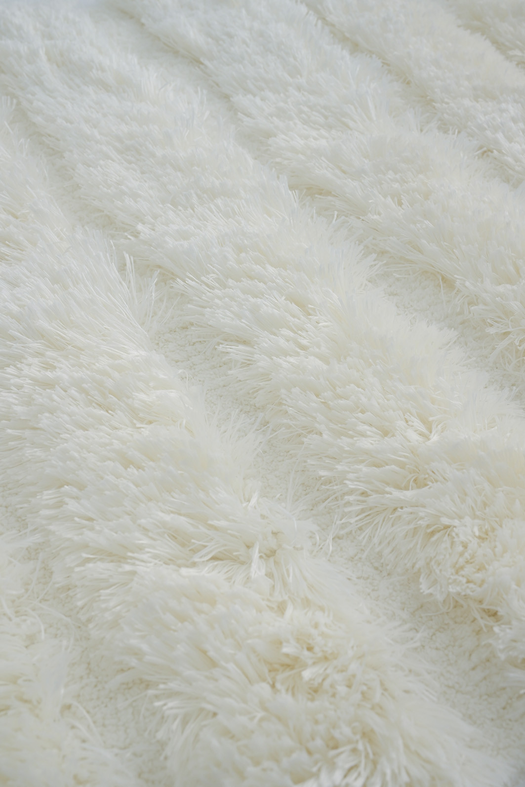 Tapete Antiderrapante NewYork Super Soft e Peluciado 50x70cm  Branco