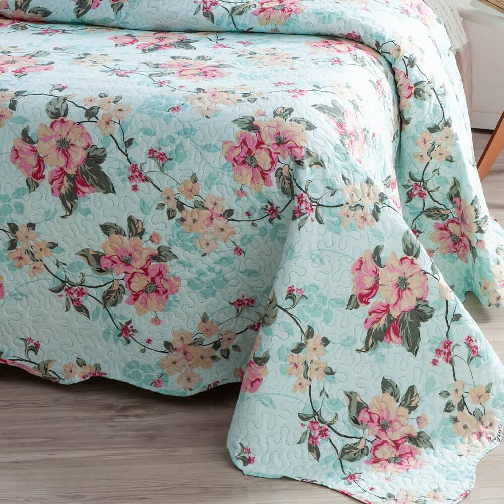 Kit 3 Peças Cobre leito Casal Bouti Microfibra Ultrasonic Estampada + 2 Porta-travesseiros - Liv Kit 3 Peças Cobre leito Casal Bouti Microfibra Ultrasonic Estampada + 2 Porta-travesseiros - Liv