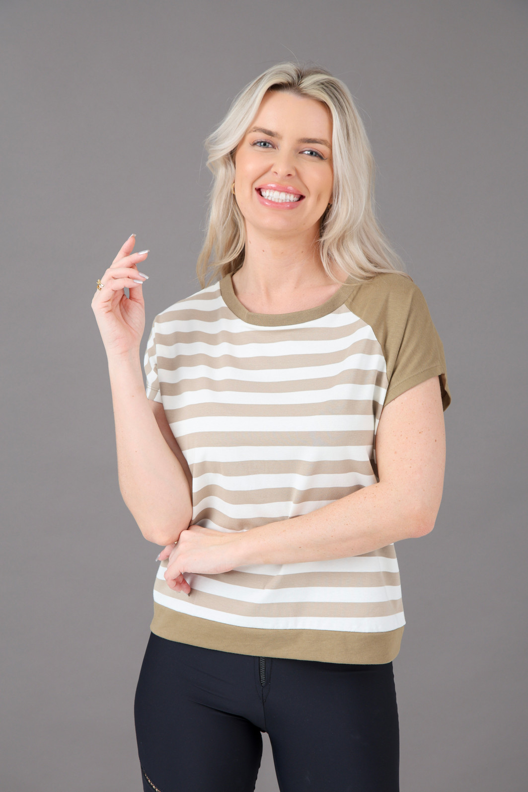 Blusa Feminina Listrada Caqui