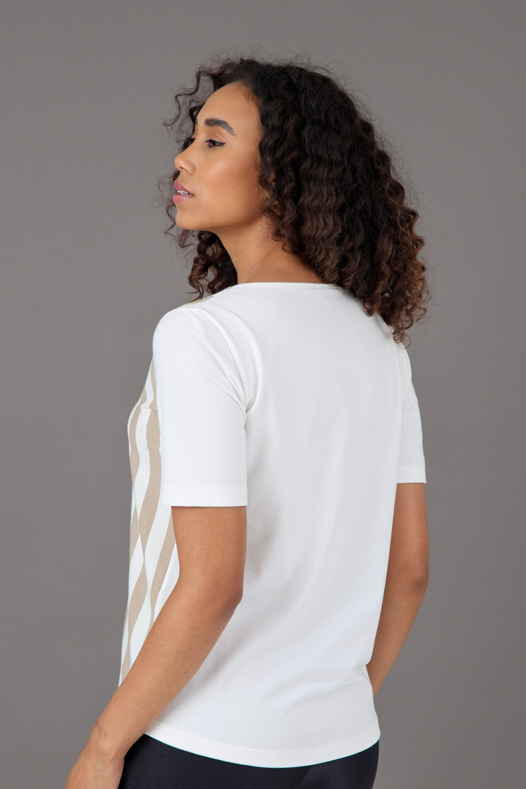 Blusa Feminina Manga Curta Recortes Blusa Feminina Manga Curta Recortes