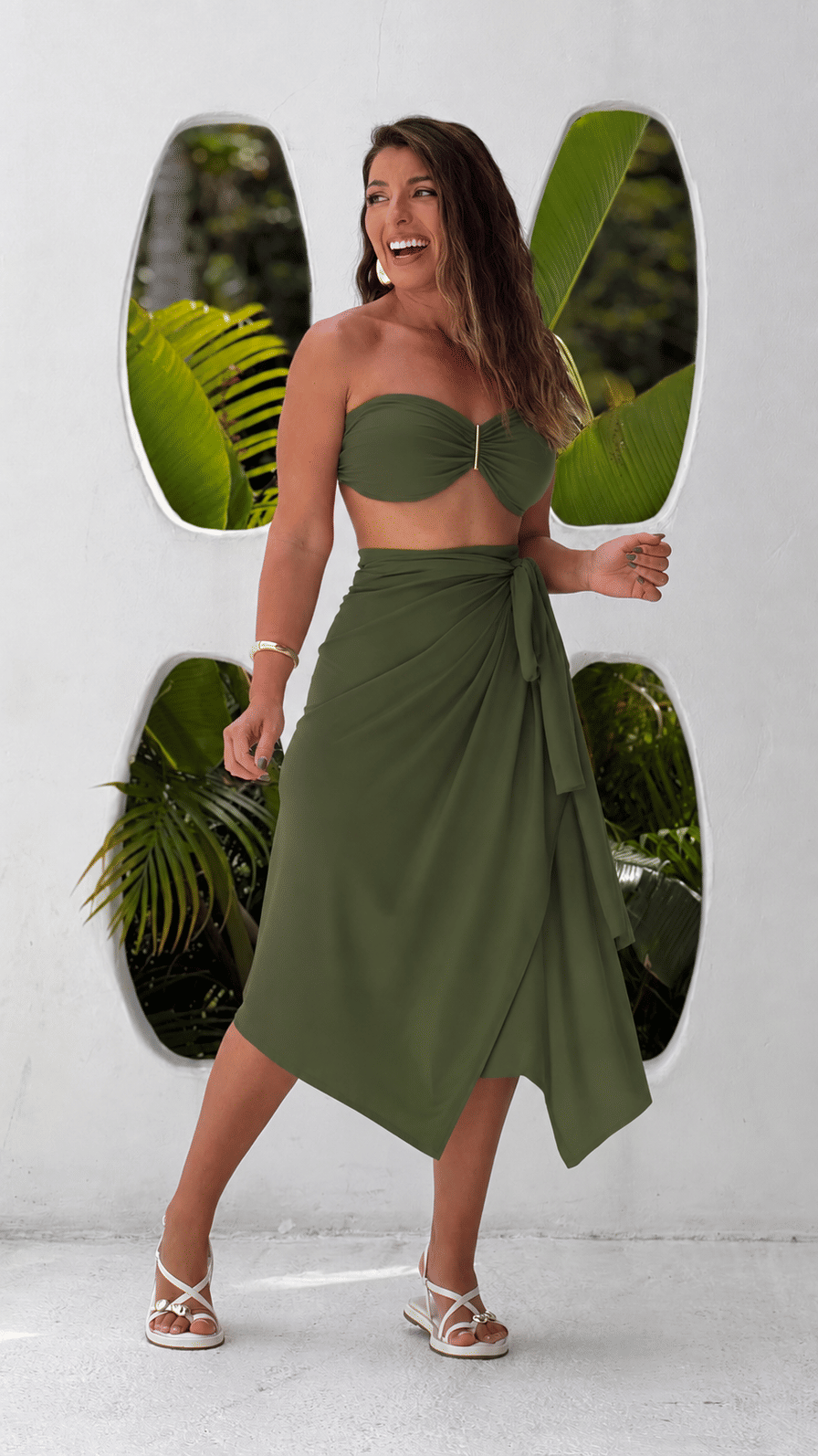 Conjunto saída 1001 formas curta & top verde militar