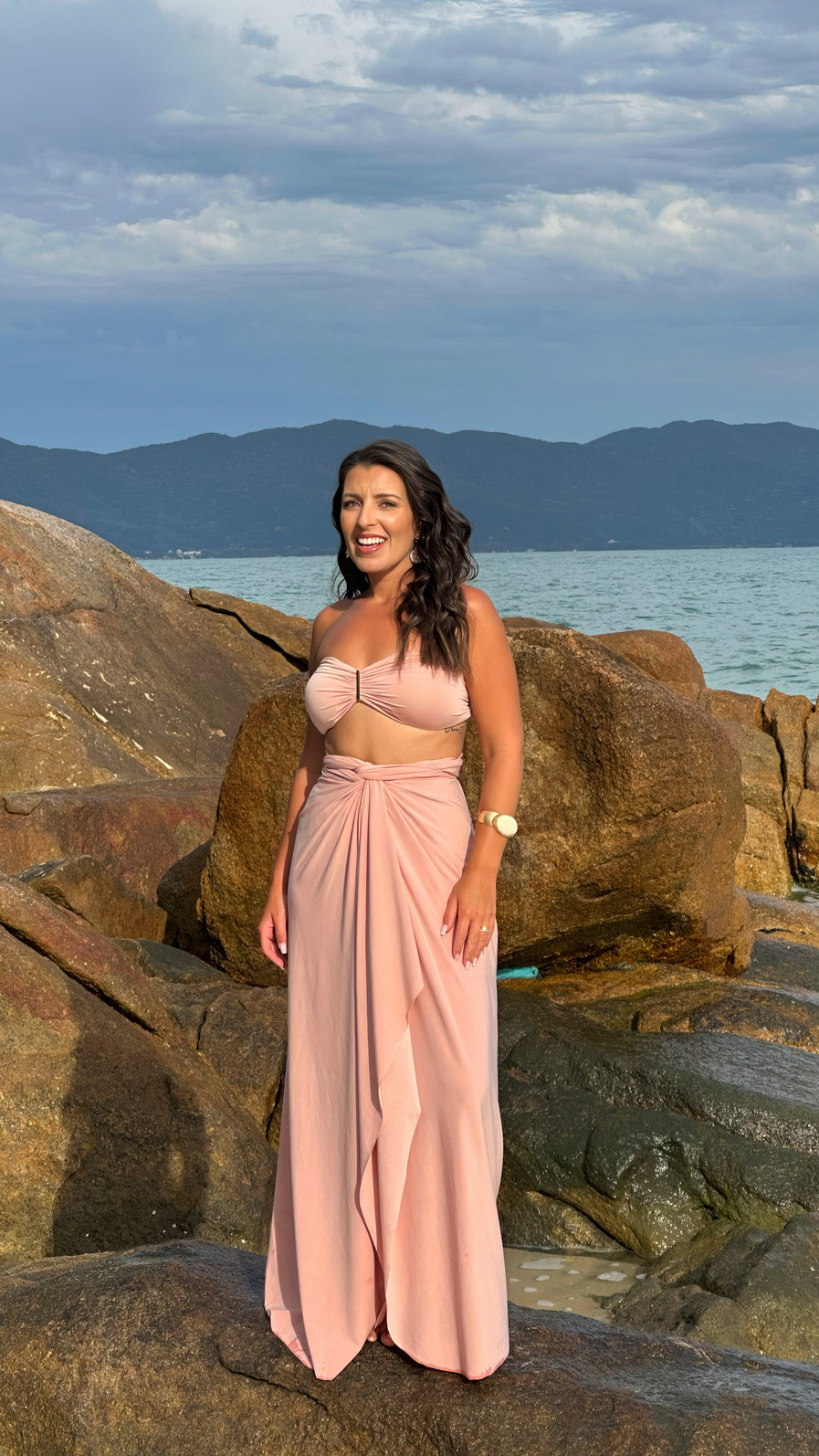 Conjunto saída 1001 formas longa & top peróla Conjunto saída 1001 formas longa & top peróla