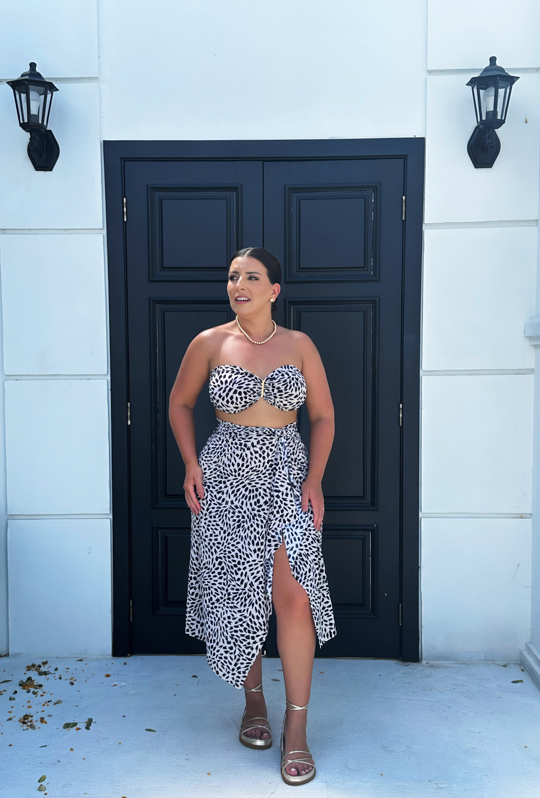 Conjunto saída 1001 formas curto & top Chuvisco off Conjunto saída 1001 formas curto & top Chuvisco off