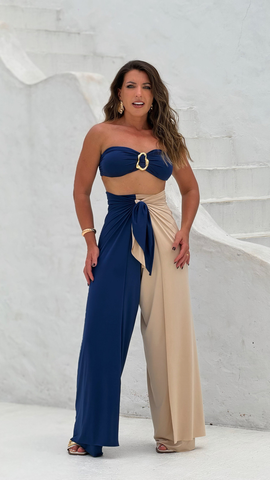 Conjunto calça e macacão duo azul e nude Conjunto calça e macacão duo azul e nude