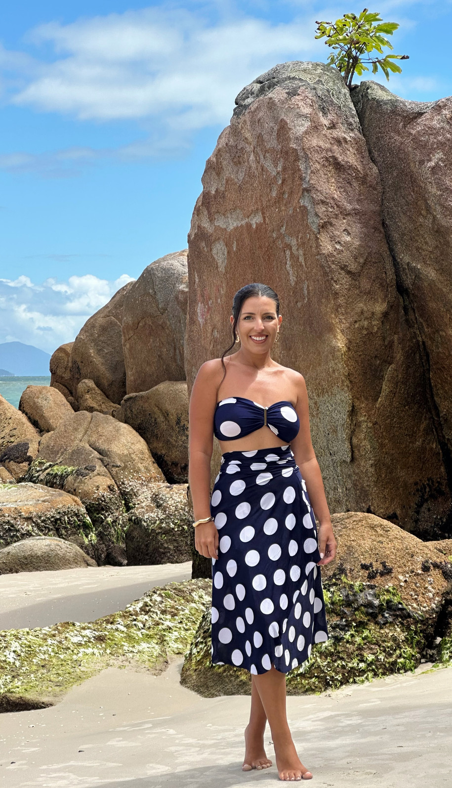 Conjunto saída 1001 formas curta poá azul