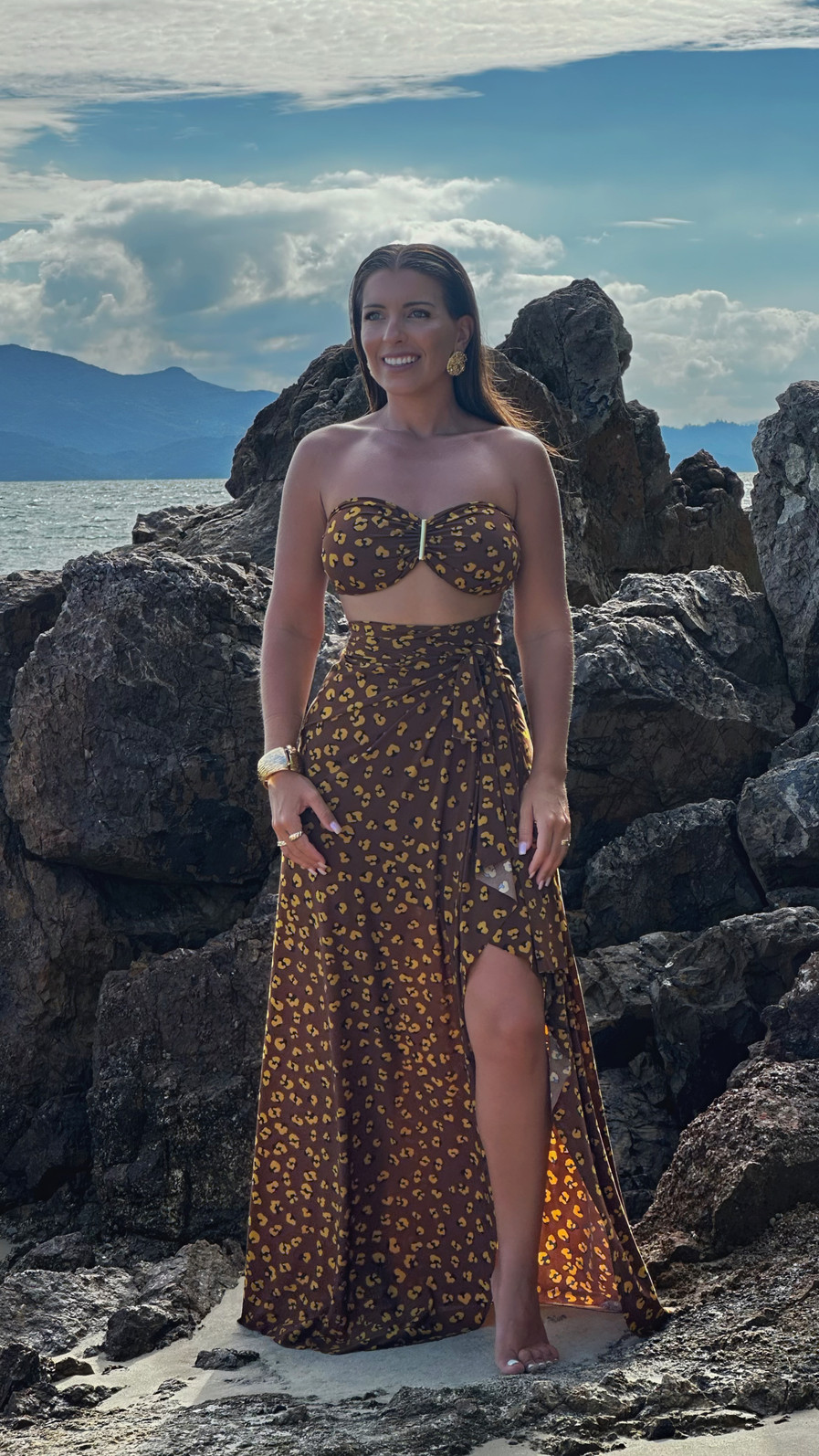 conjunto saída 1001 formas longa onça marrom