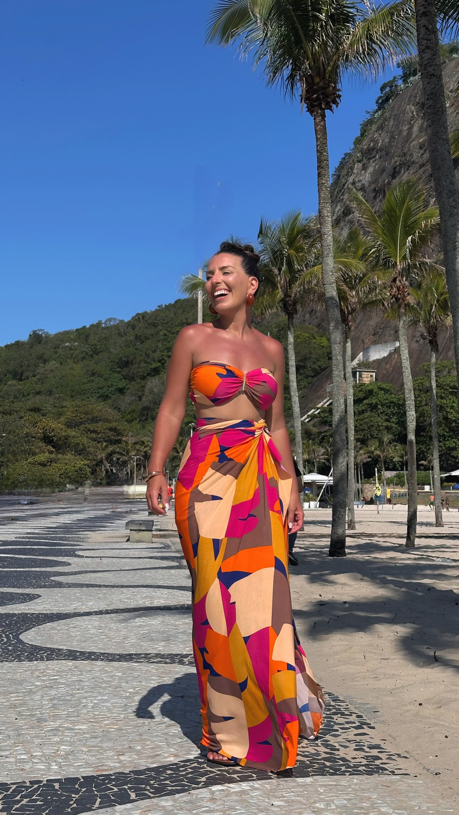 conjunto saída 1001 formas longa tropicalia