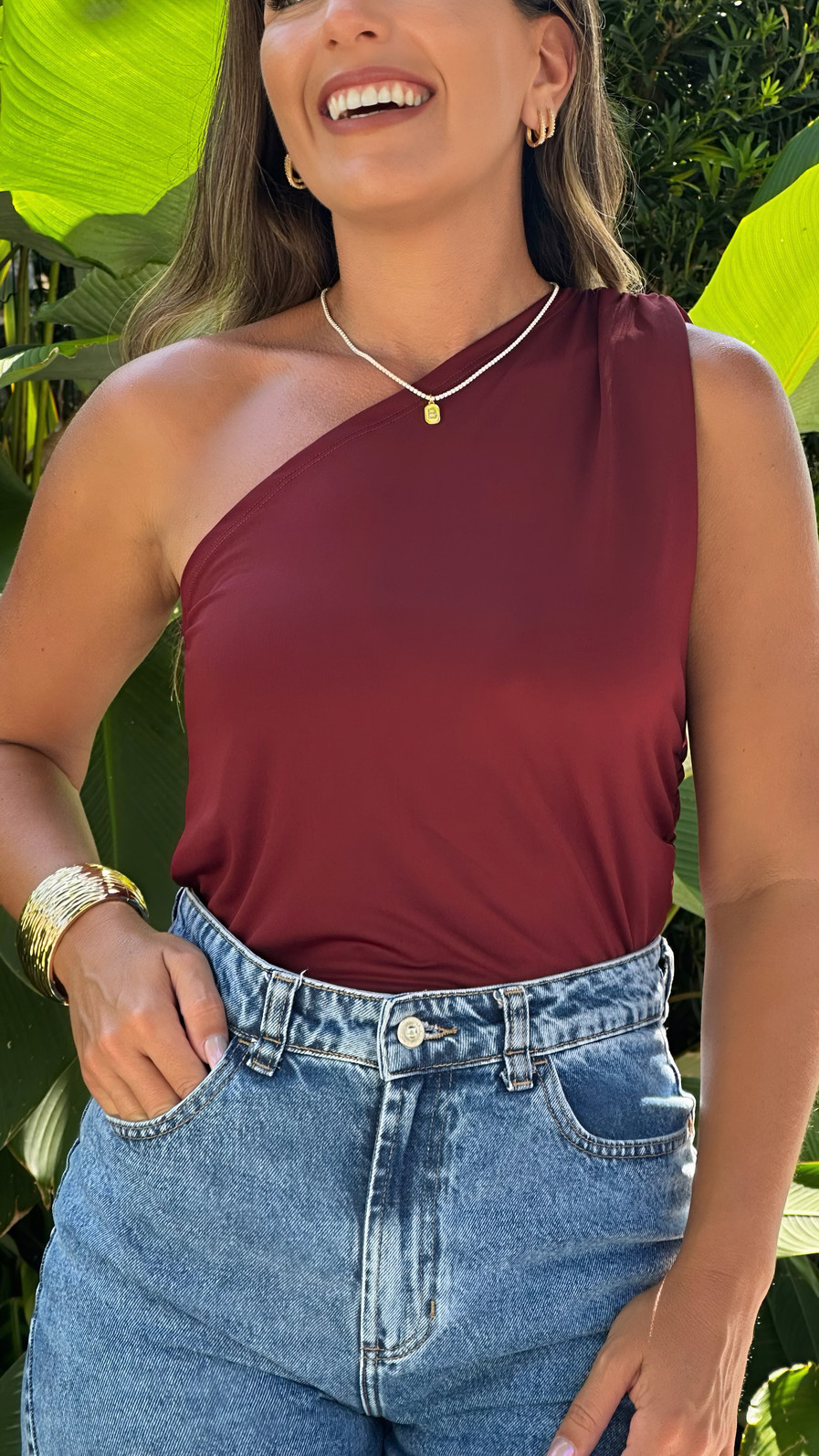 Blusa Ombro Único bordô