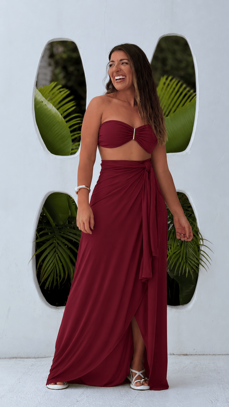 Conjunto saída 1001 formas longa & top bordô Conjunto saída 1001 formas longa & top bordô