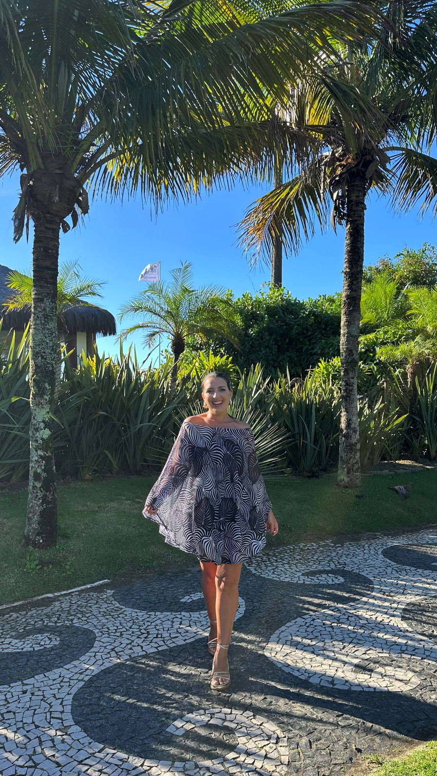 Bata em tule & top correntezas