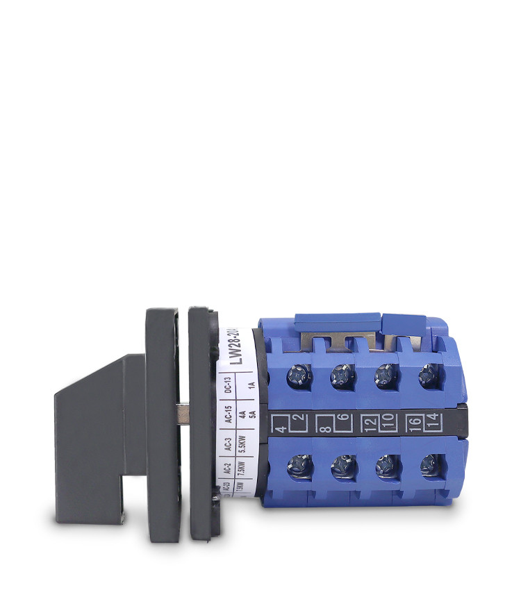 Chave Seletora Rotativa com 7 Posições (1-2-3-4-5-6-7) 1 Polo 20A para Porta de Painel - LW28-20-6-7 Chave Seletora Rotativa com 7 Posições (1-2-3-4-5-6-7) 1 Polo 20A para Porta de Painel - LW28-20-6-7