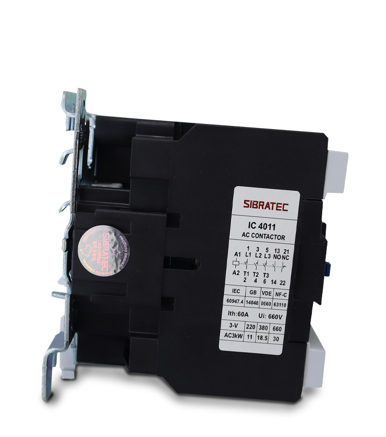 Contator Tripolar 40A 4011 Bobina 220V com 2 Contato aux. 1NA+1NF Contator Tripolar 40A 4011 Bobina 220V com 2 Contato aux. 1NA+1NF
