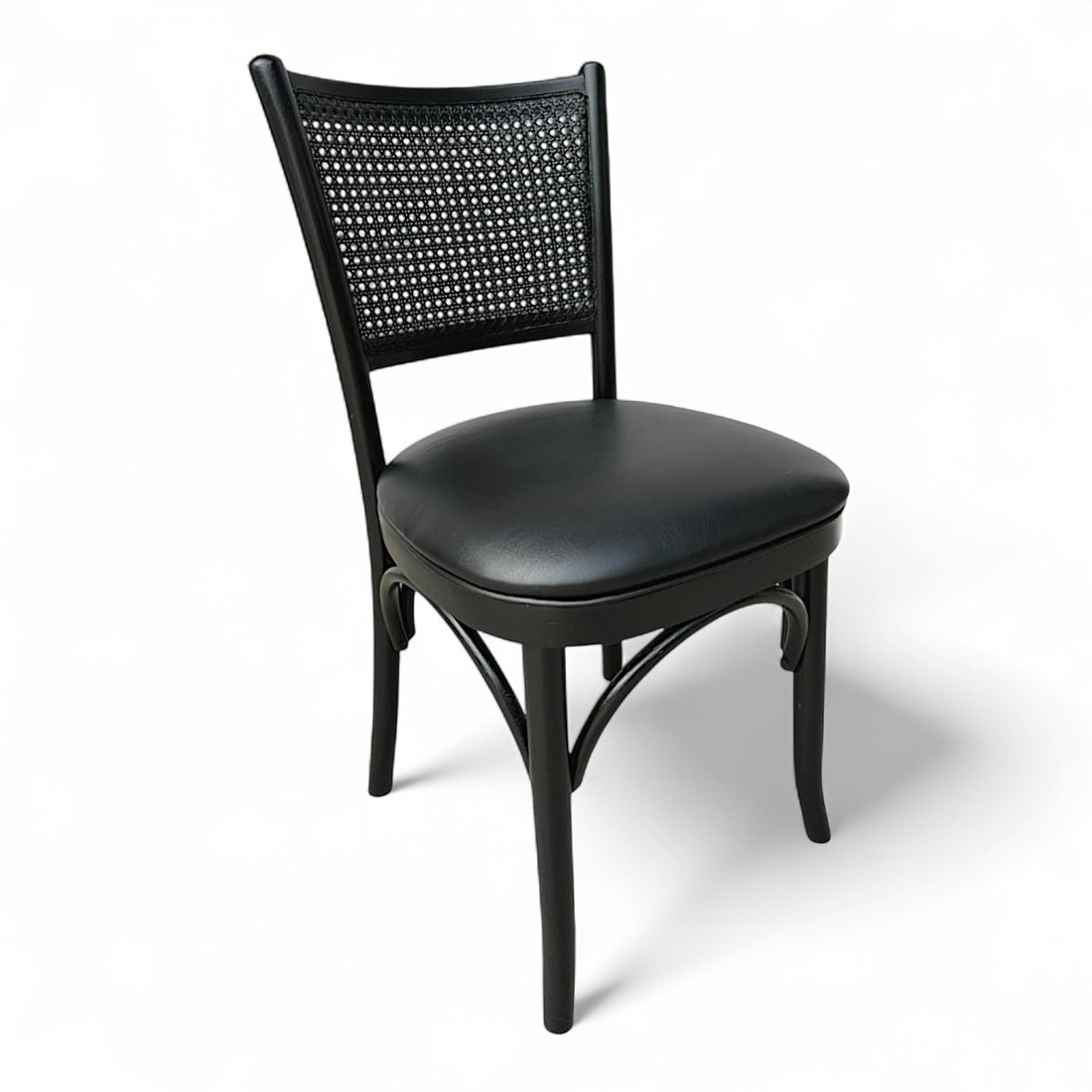 Cadeira Luxemburgo Cor Preta Assento Estofado Courissimo Preto Cadeira Luxemburgo Cor Preta Assento Estofado Courissimo Preto
