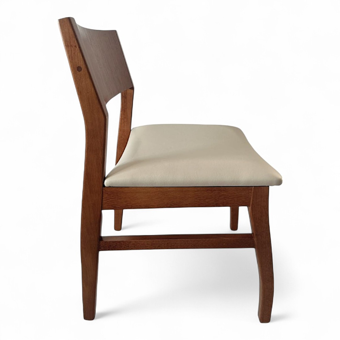 Cadeira Panamá com Encosto Ergonômico e Assento Corino Creme