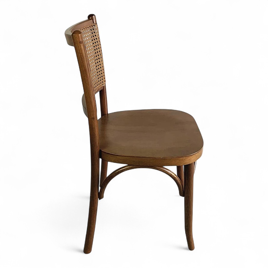 Cadeira Luxemburgo Anatômica em Madeira Nobre Cor Castanho Cadeira Luxemburgo Anatômica em Madeira Nobre Cor Castanho