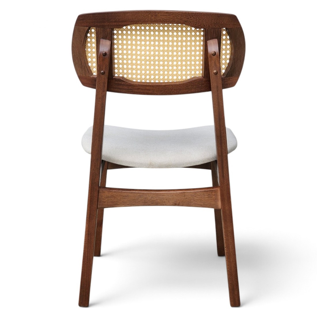 Cadeira de Jantar Verona no Imbuia Glaze Encosto Rattan Linho offwhite Cadeira de Jantar Verona no Imbuia Glaze Encosto Rattan Linho offwhite