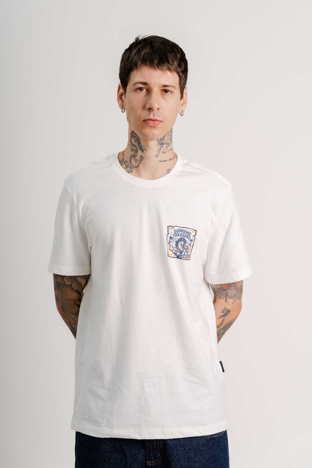 CAMISETA SUPREME TREASURE OFF - COLLAB FHXBB Focca Hype