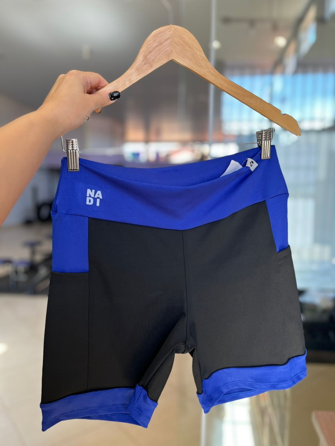 bermuda bolso lateral azul