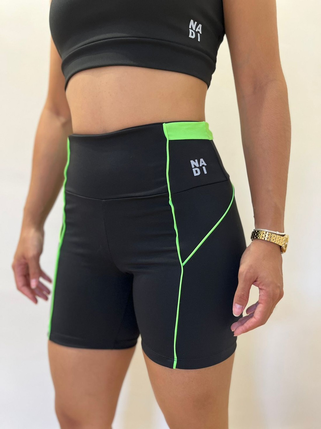 bermuda filete verde neon