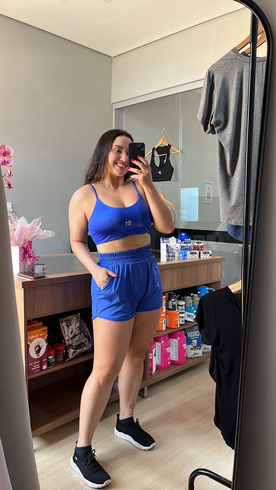 shorts duplo com bolso azul royal