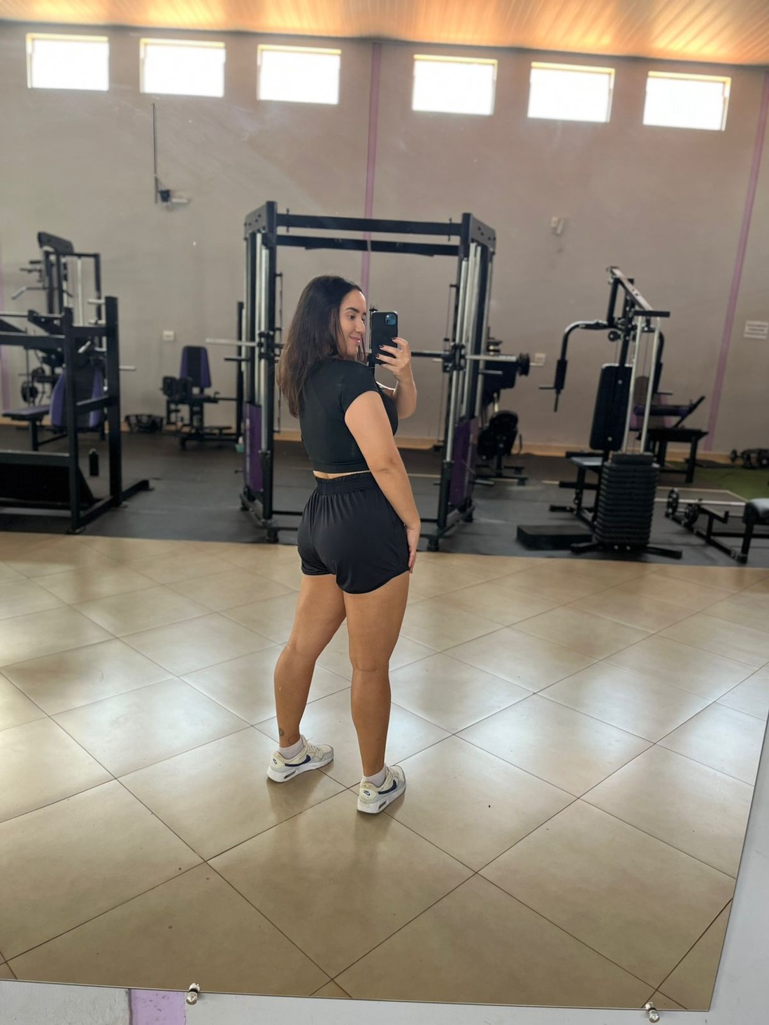 shorts duplo com bolso preto