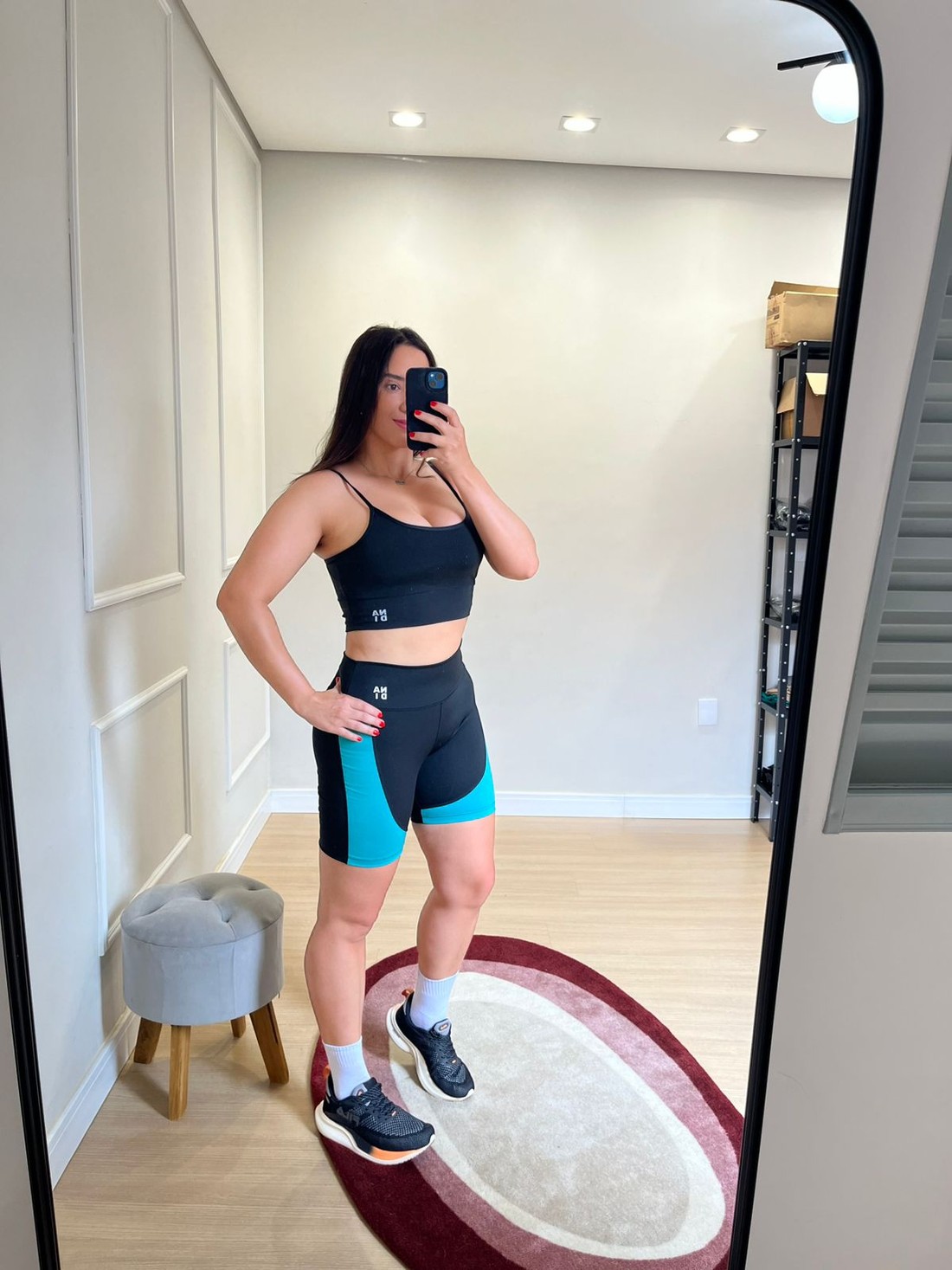 bermuda meia coxa recortes jade