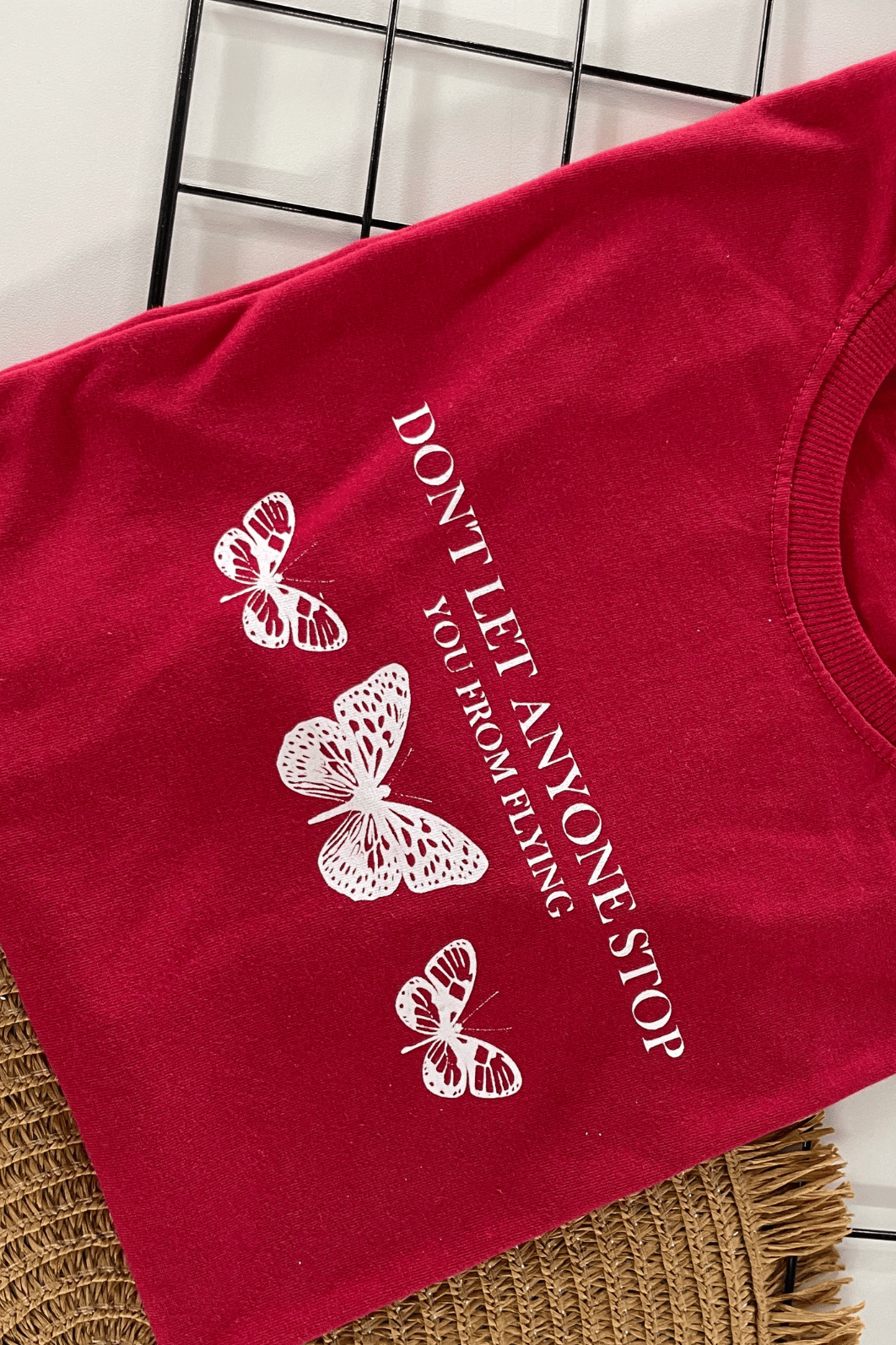 T-SHIRT  _  DON´T LET [BORBOLETA]