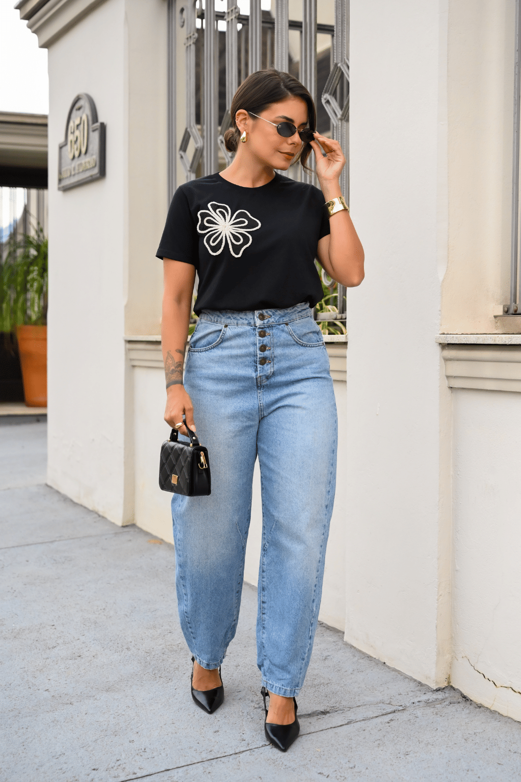 T-SHIRT _  FLOR [ APLIQUE - HAND MADE]