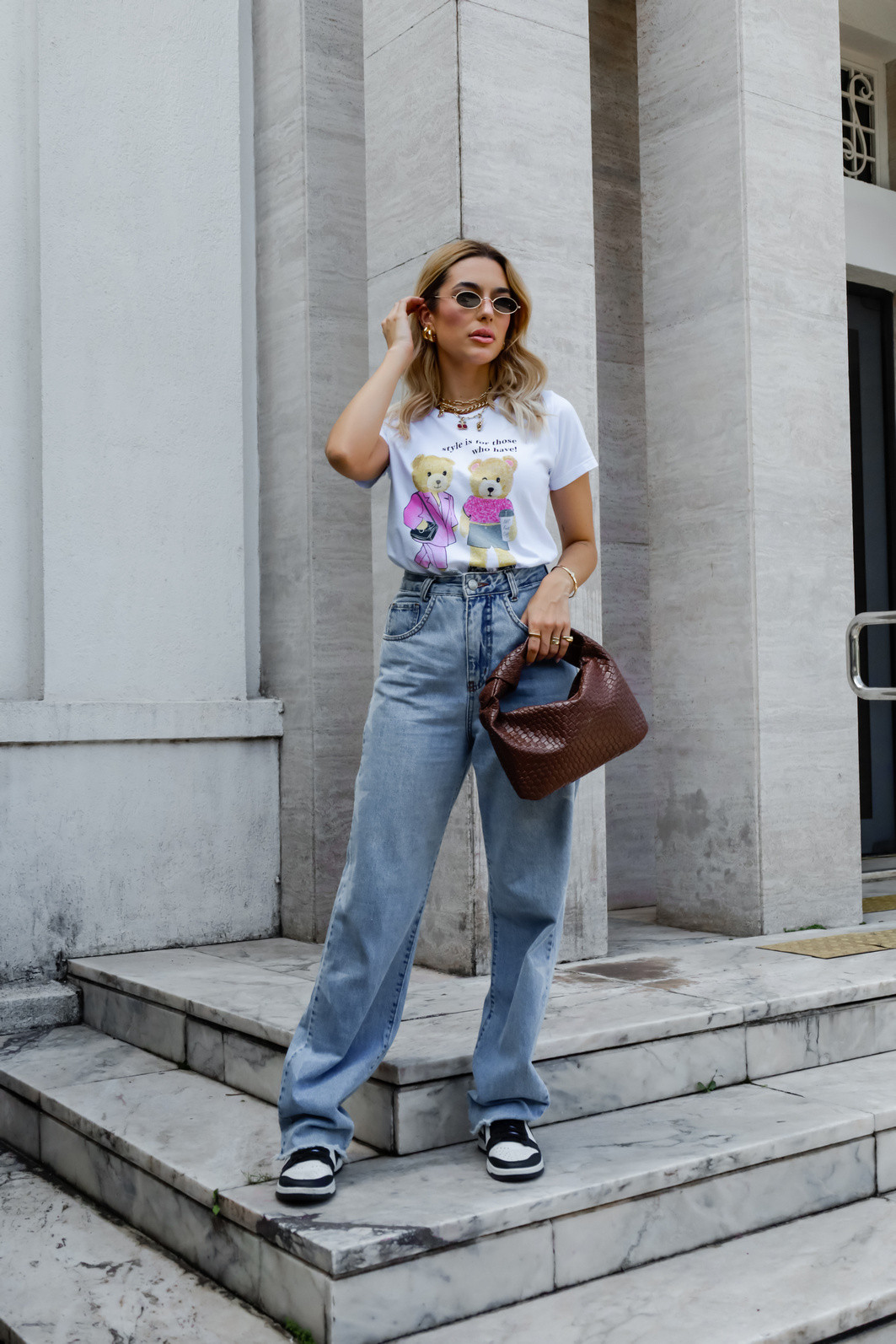 T SHIRT  _  STYLE IS FOR THOSE [URSAS]  _  BRANCA