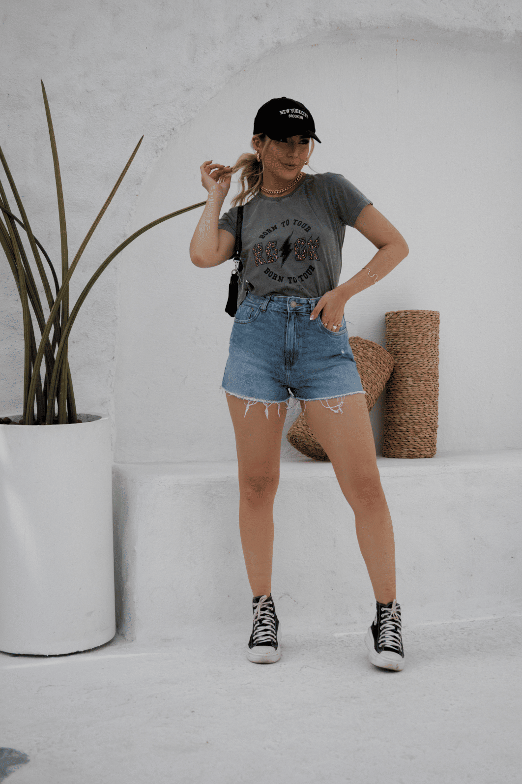 T SHIRT _ BORN TO TOUR T SHIRT _ BORN TO TOUR