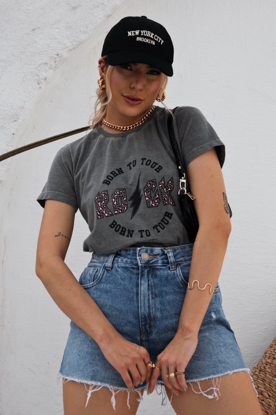 T SHIRT _ BORN TO TOUR T SHIRT _ BORN TO TOUR