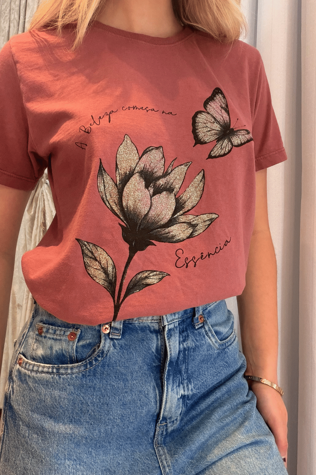 T-SHIRT  _  A BELEZA [BORBOLETA]