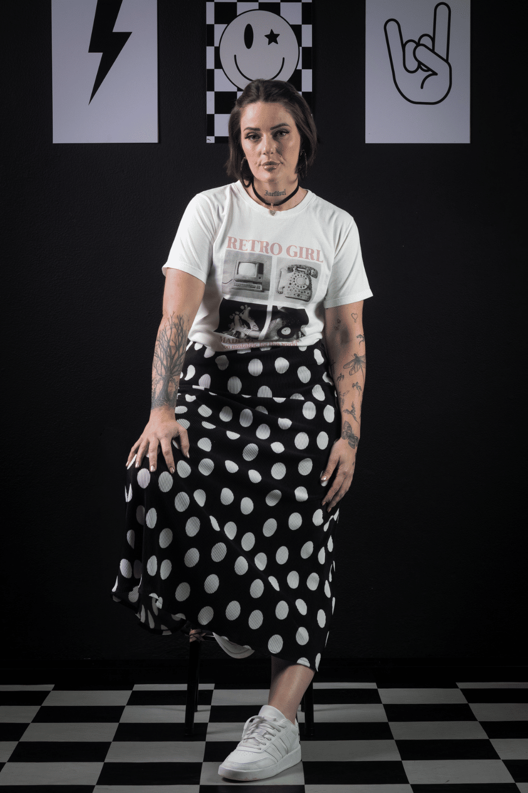 T-SHIRT _ RETRO GIRL T-SHIRT _ RETRO GIRL