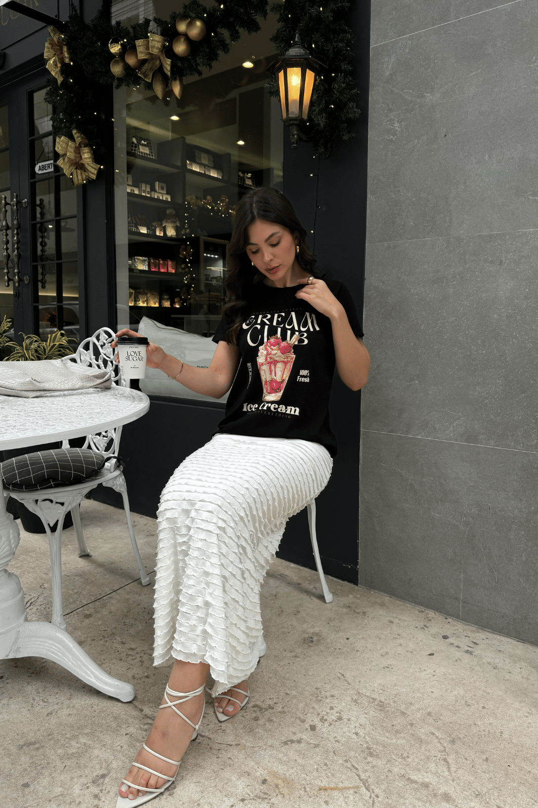 T-SHIRT  _  CREAM CLUB