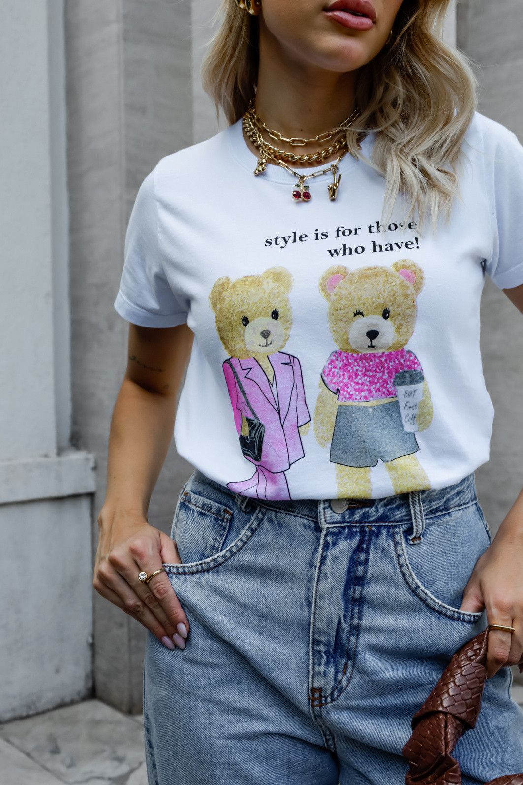 T SHIRT  _  STYLE IS FOR THOSE [URSAS]  _  BRANCA