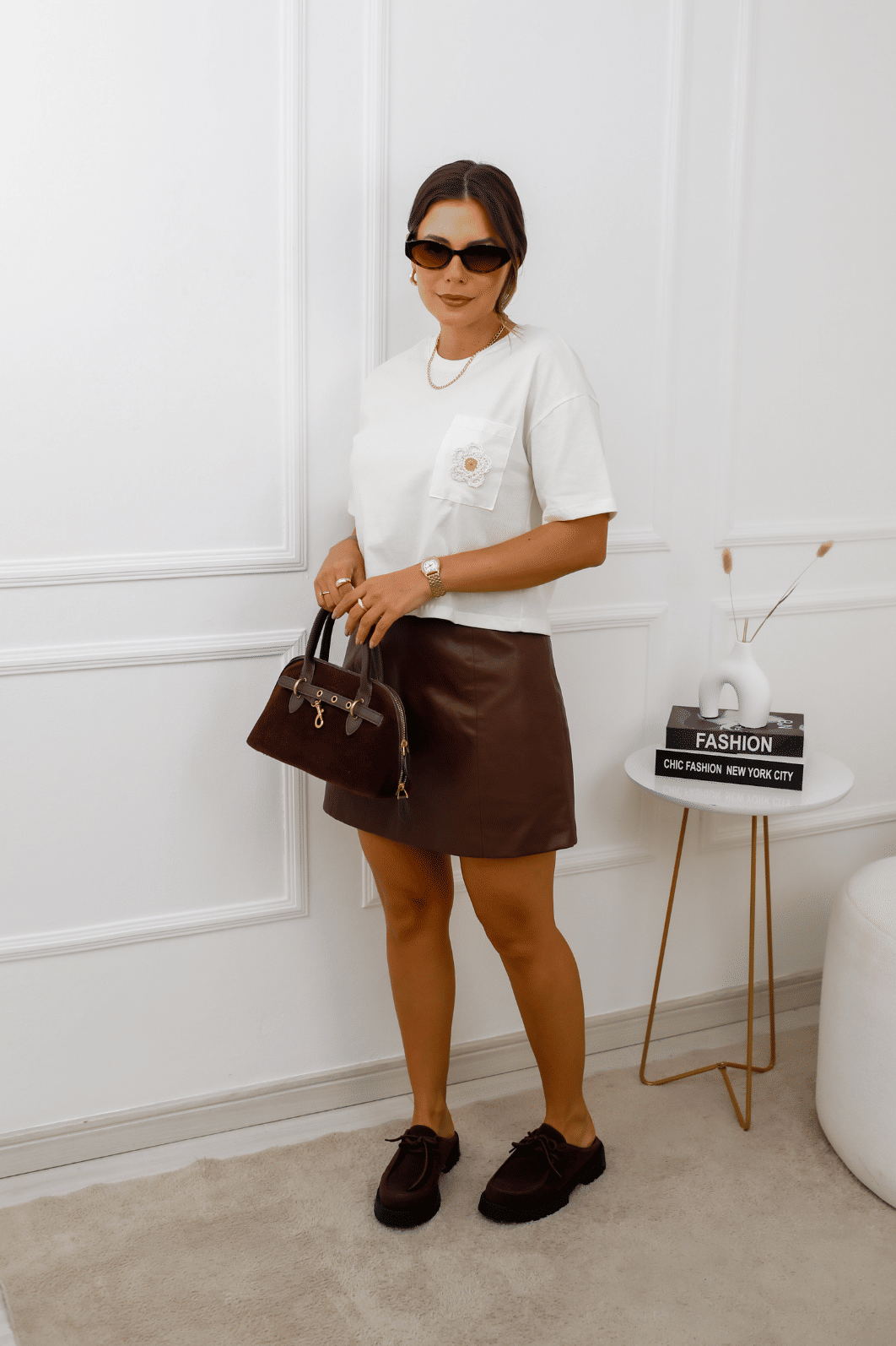 CROPPED OVER  _  APLICAÇÃO FLOR [HAND MADE]