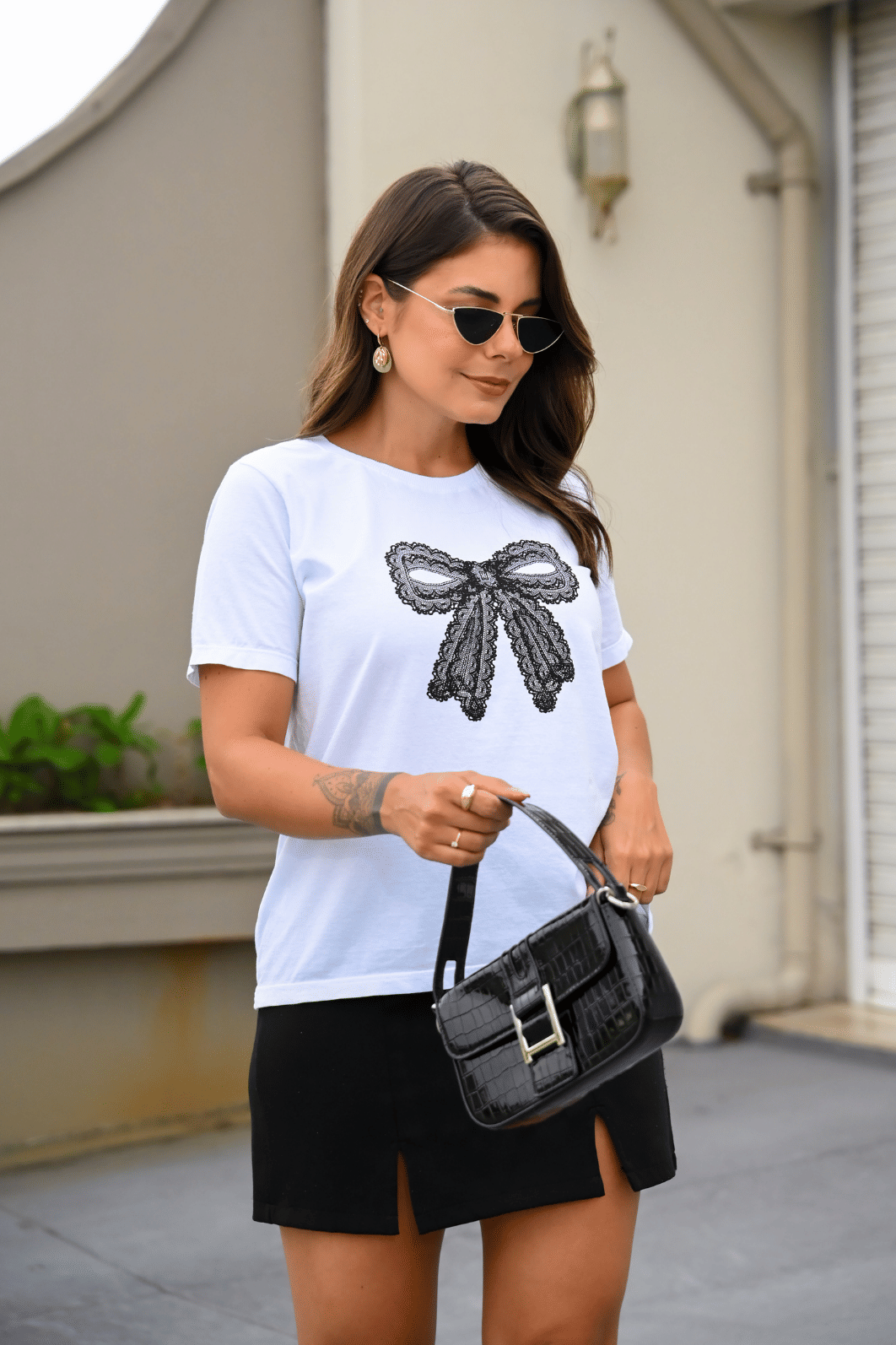 T-SHIRT _ LAÇO DE RENDA T-SHIRT _ LAÇO DE RENDA