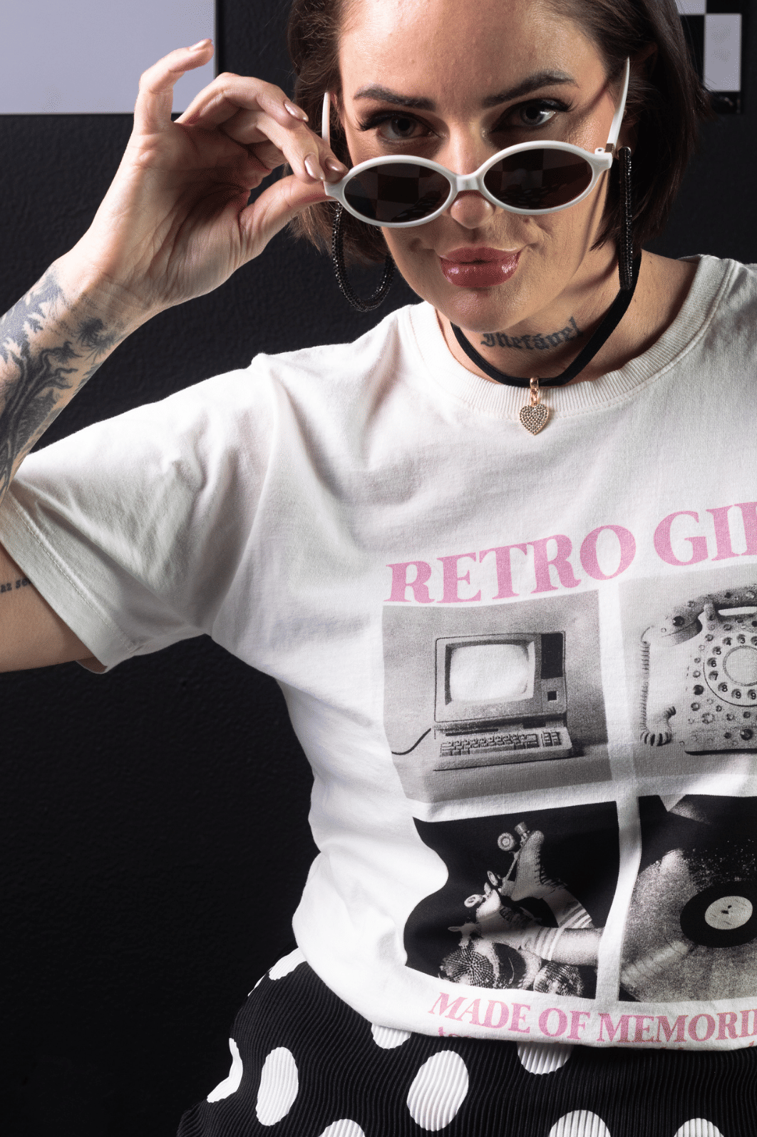 T-SHIRT _ RETRO GIRL T-SHIRT _ RETRO GIRL