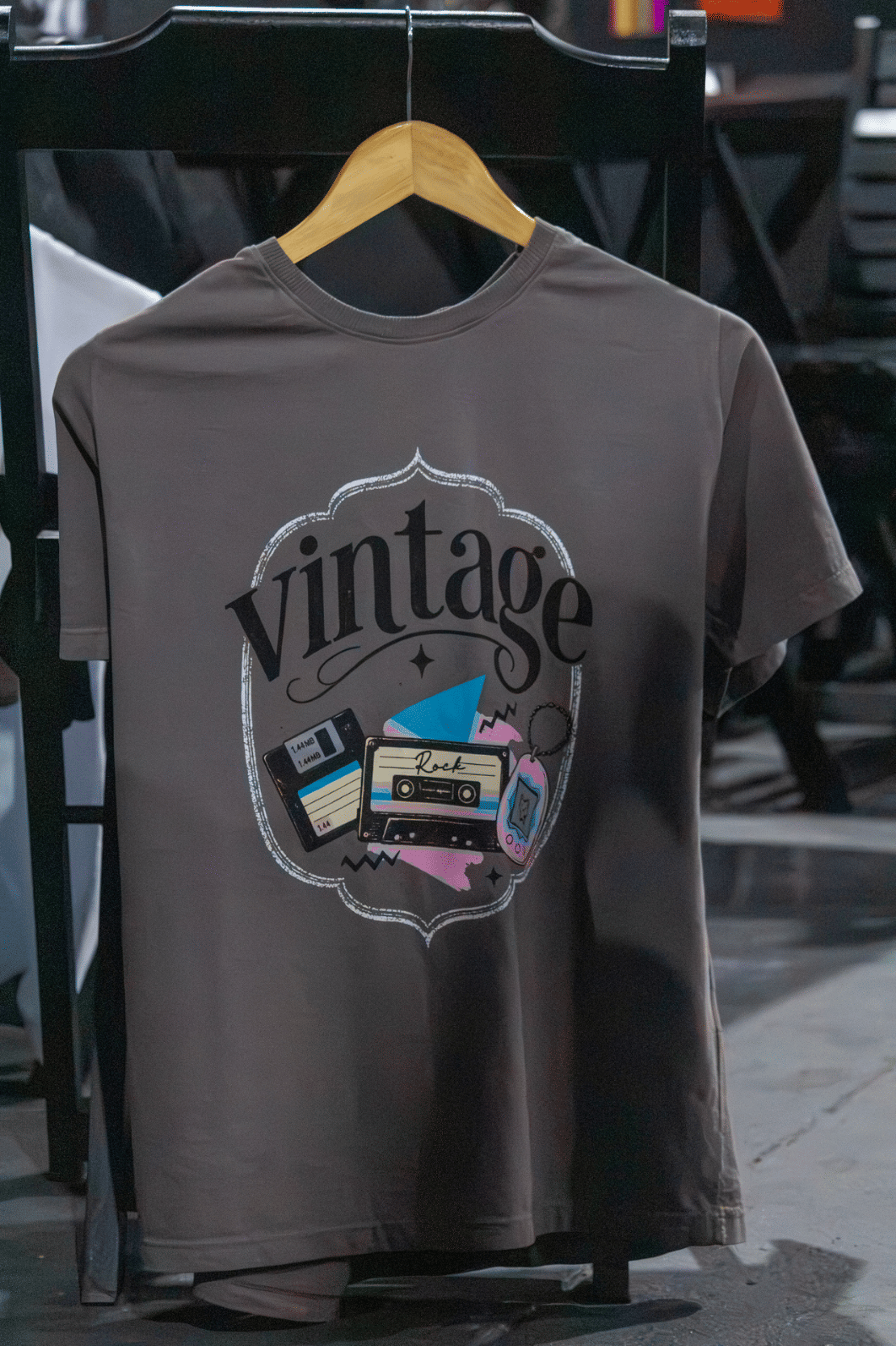 T-SHIRT  _  VINTAGE [GADGETS]