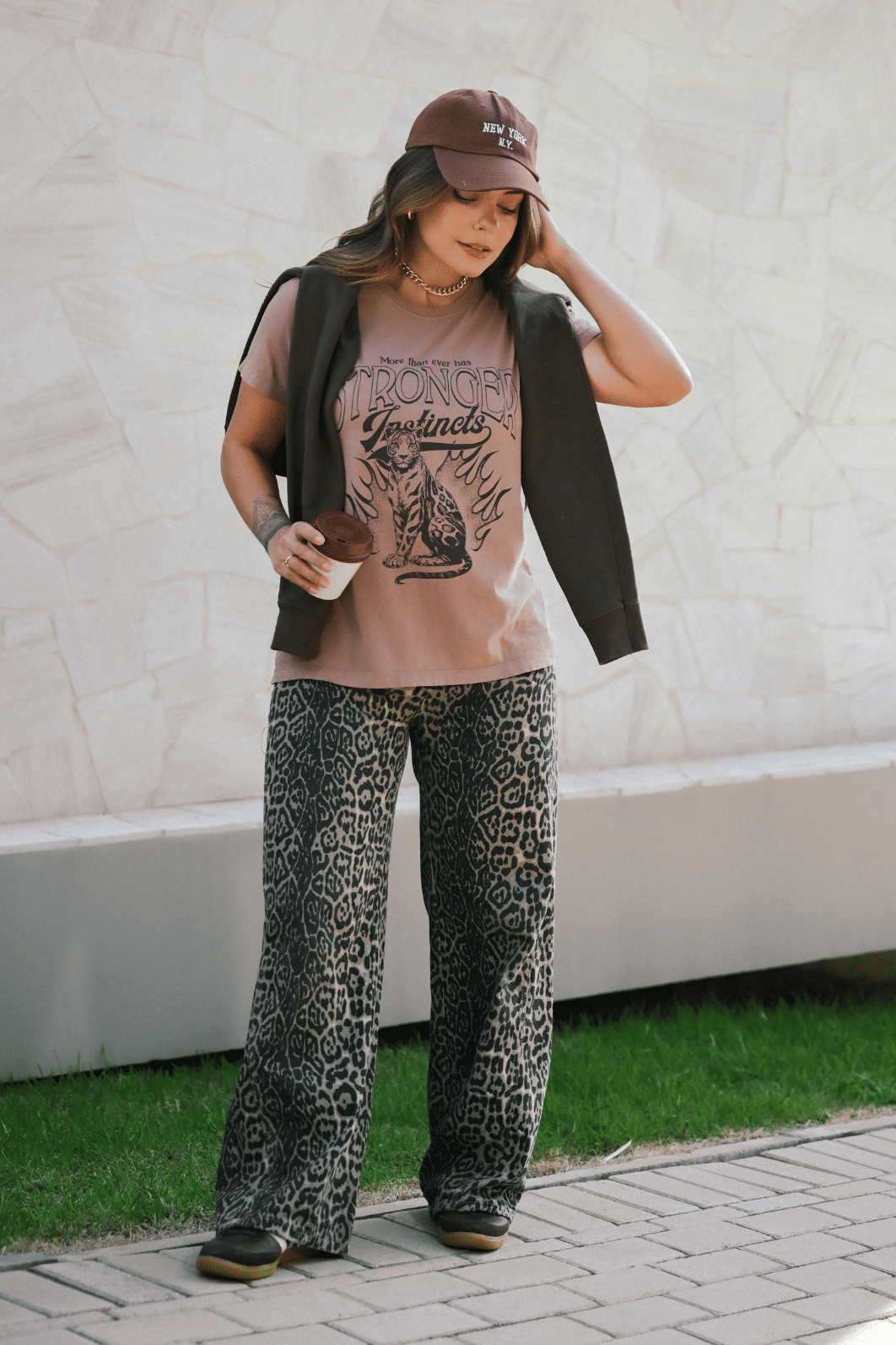 T- SHIRT _ STRONGER T- SHIRT _ STRONGER