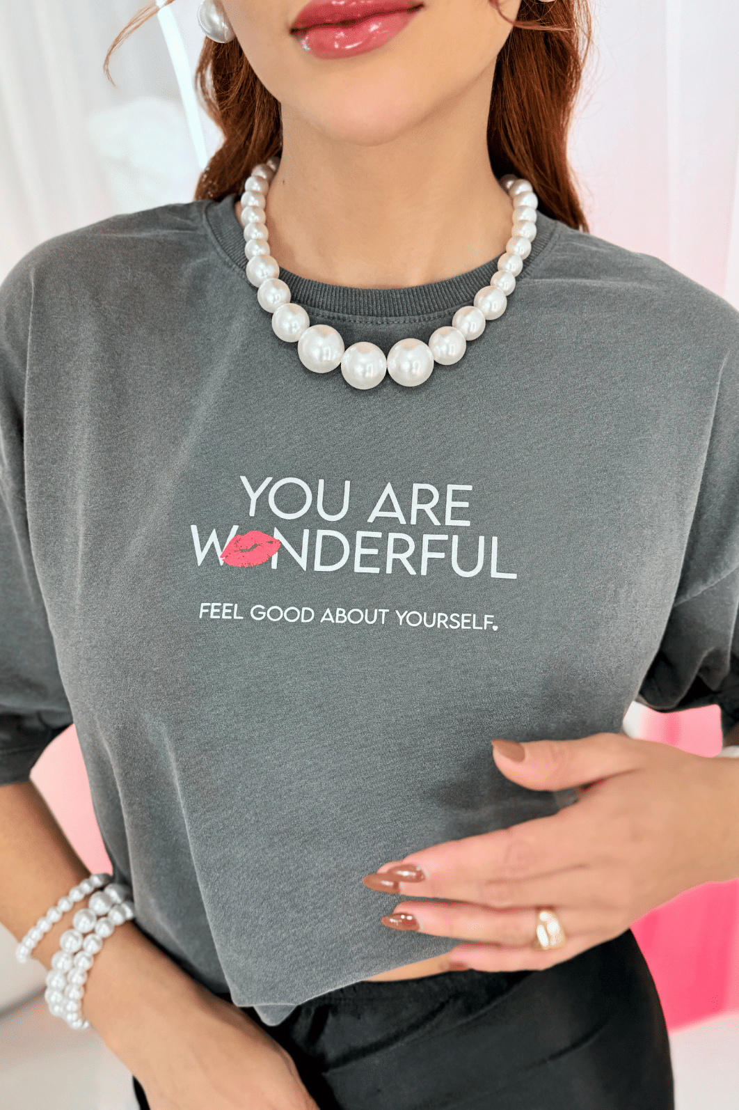 CROPPED OVERSIZED _ YOU ARE WONDERFUL _ PRETO STONE CROPPED OVERSIZED _ YOU ARE WONDERFUL _ PRETO STONE
