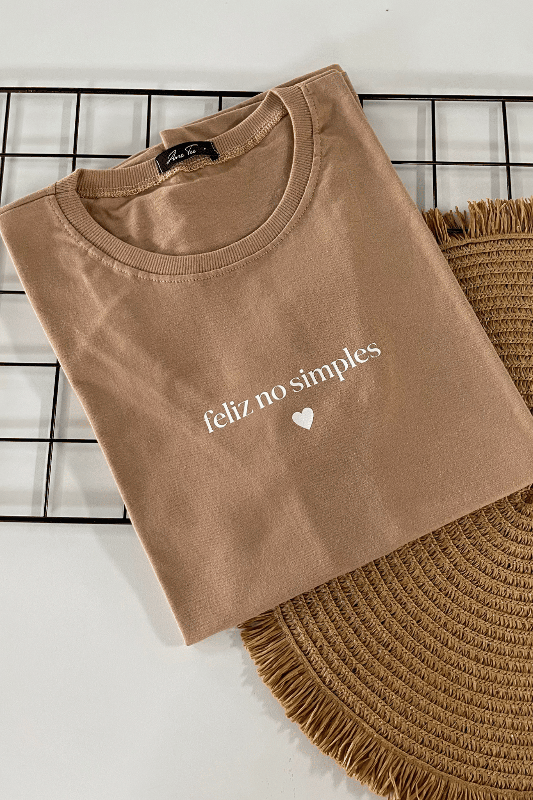 T-SHIRT _ FELIZ NO SIMPLES T-SHIRT _ FELIZ NO SIMPLES