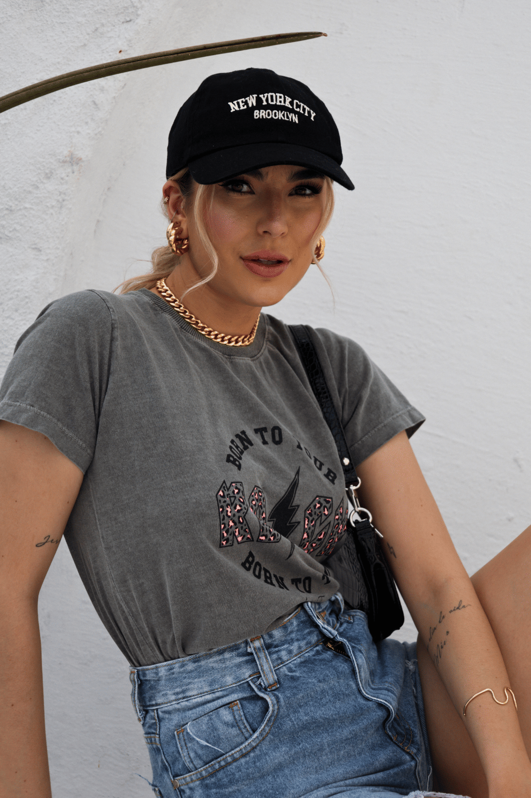 T SHIRT _ BORN TO TOUR T SHIRT _ BORN TO TOUR