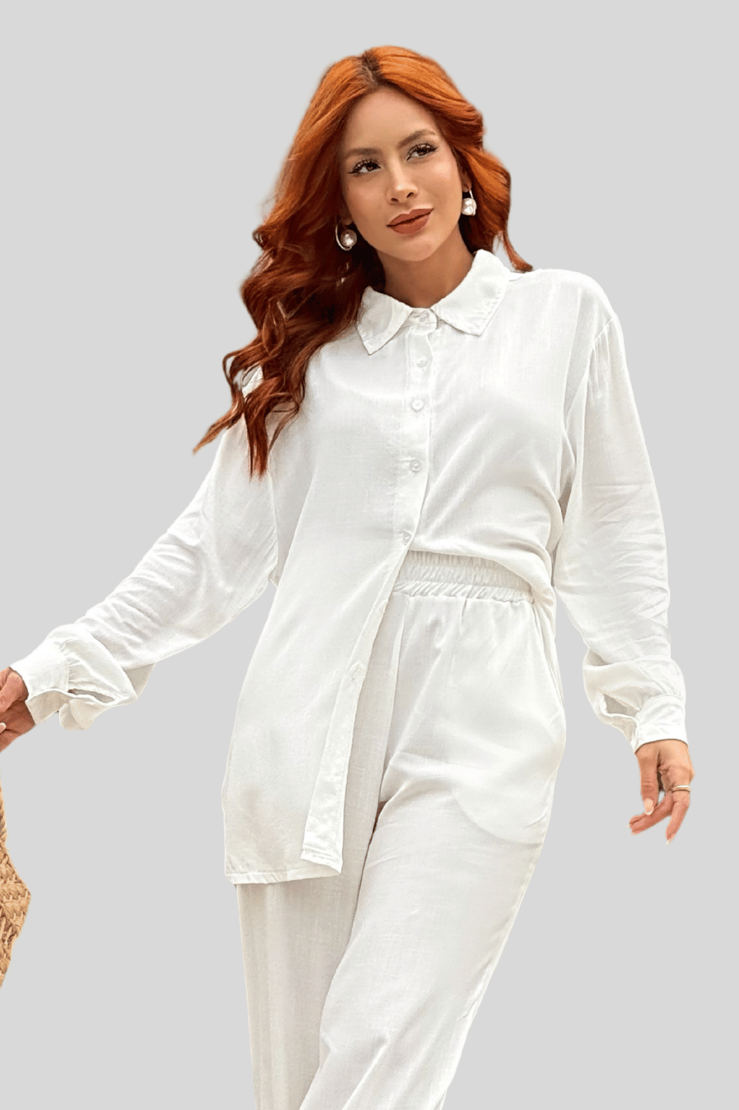 CAMISA OVERSIZED _ VISCOLINHO _ BRANCA CAMISA OVERSIZED _ VISCOLINHO _ BRANCA