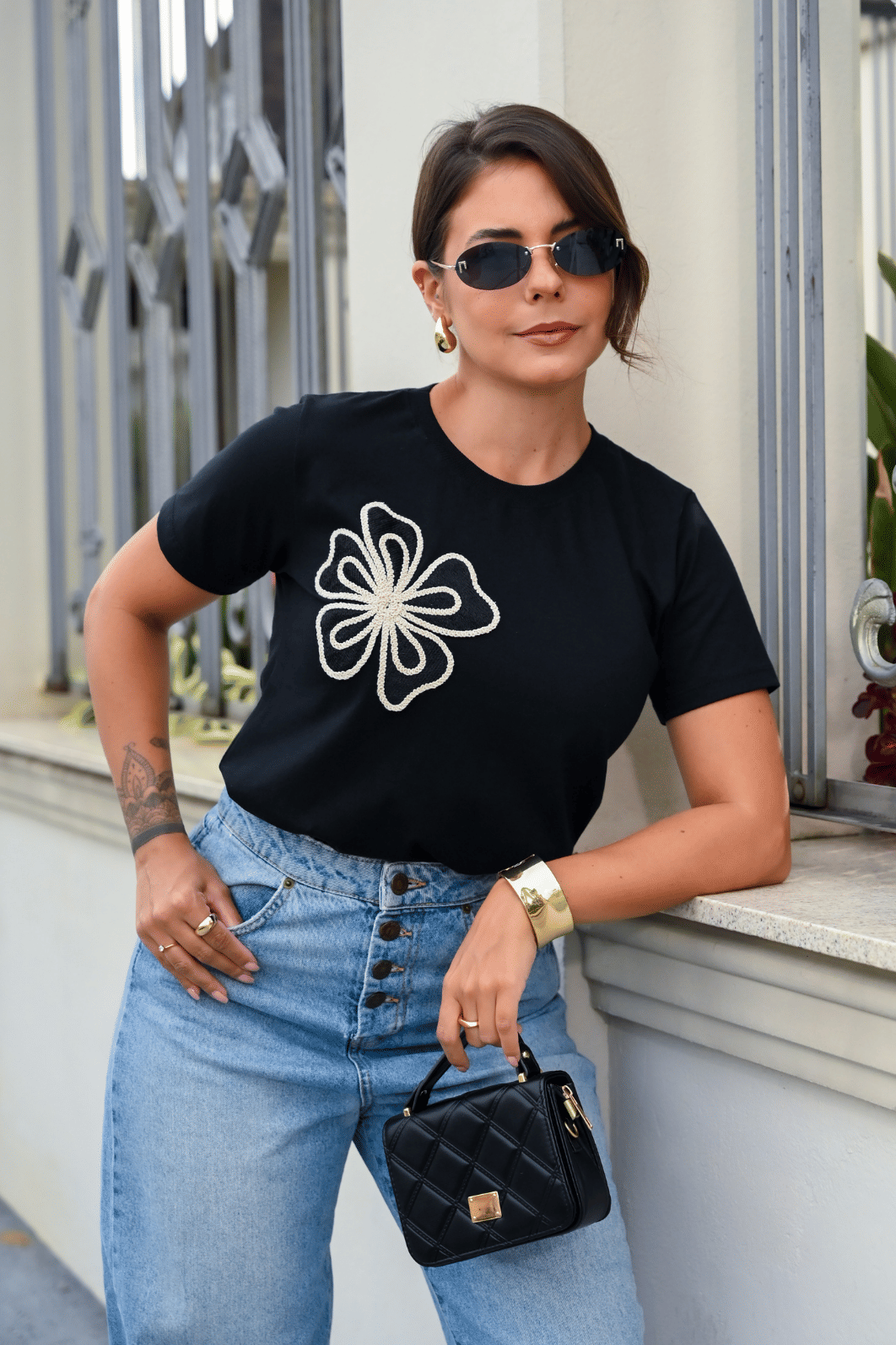 T-SHIRT _  FLOR [ APLIQUE - HAND MADE]