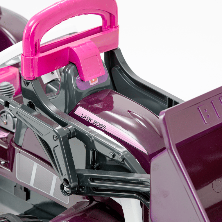 Trator Big Lady Boos com PÁ