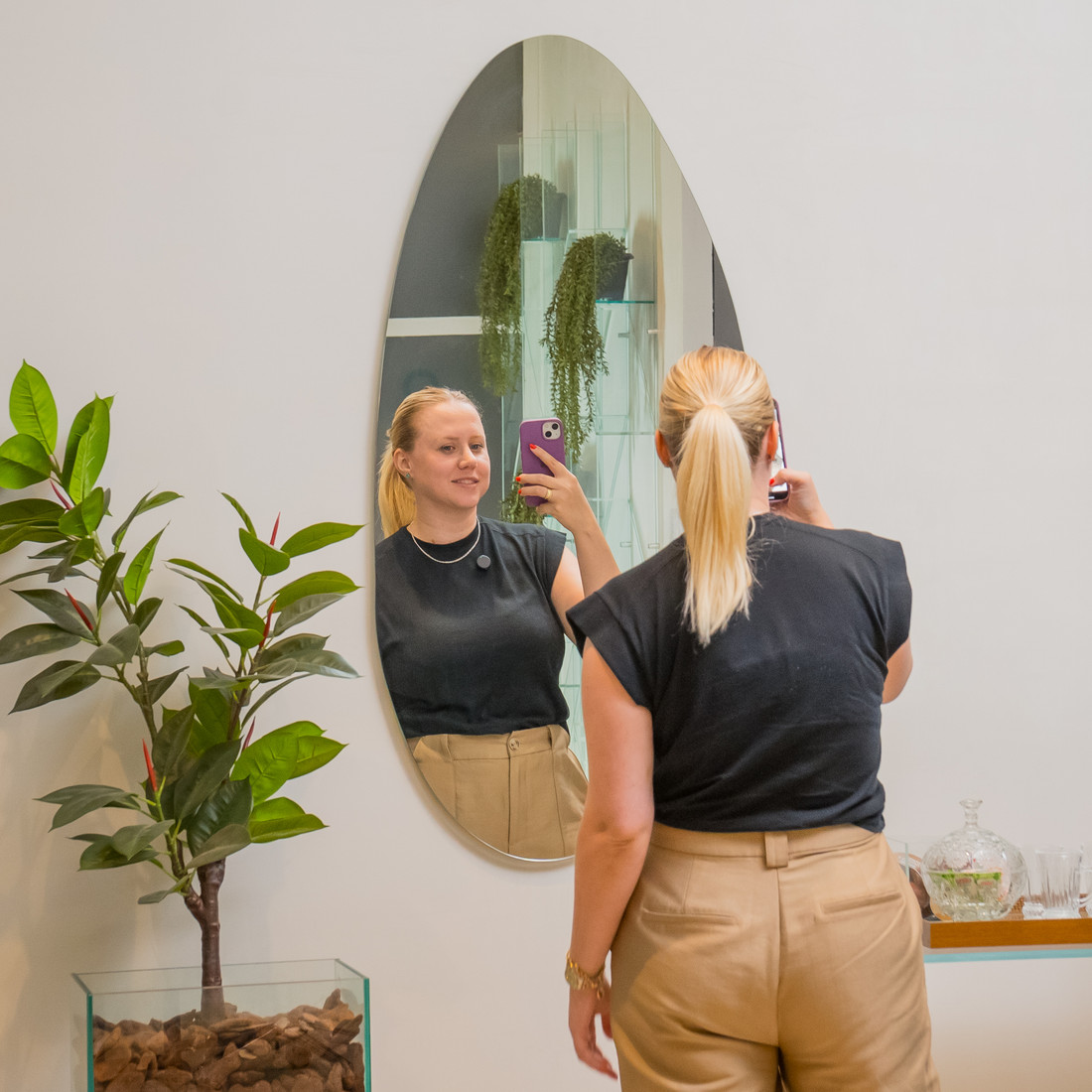 ESPELHO ORGÂNICO  NAYARA | 1.35X60CM | COM SUPORTE MÃO AMIGA