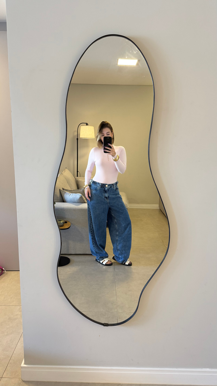 ESPELHO ORGÂNICO ECLIPSE | 1500mmX620mm | COM SUPORTE MÃO AMIGA - MOLDURA EM TECIDO SINTÉTICO PRETO ESPELHO ORGÂNICO ECLIPSE | 1500mmX620mm | COM SUPORTE MÃO AMIGA - MOLDURA EM TECIDO SINTÉTICO PRETO