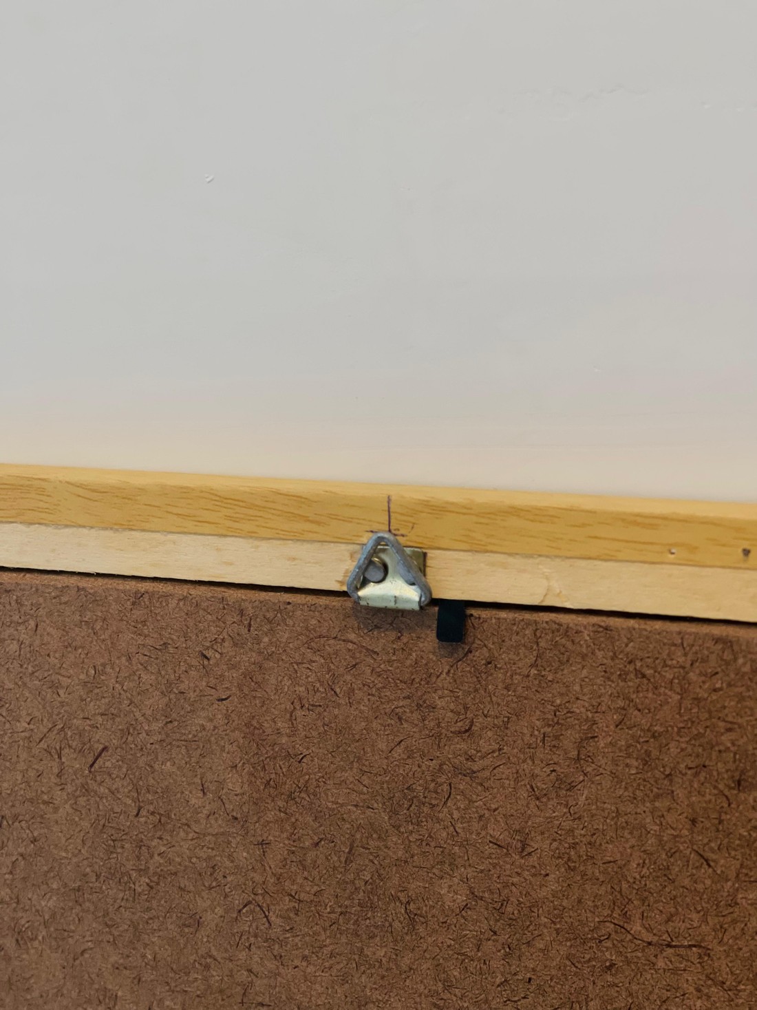 MOLDURA - MADEIRA NATURAL - COM SUPORTE GANCHO | 27,3cm X 18,3cm | VIDRO 2MM INCLUSO